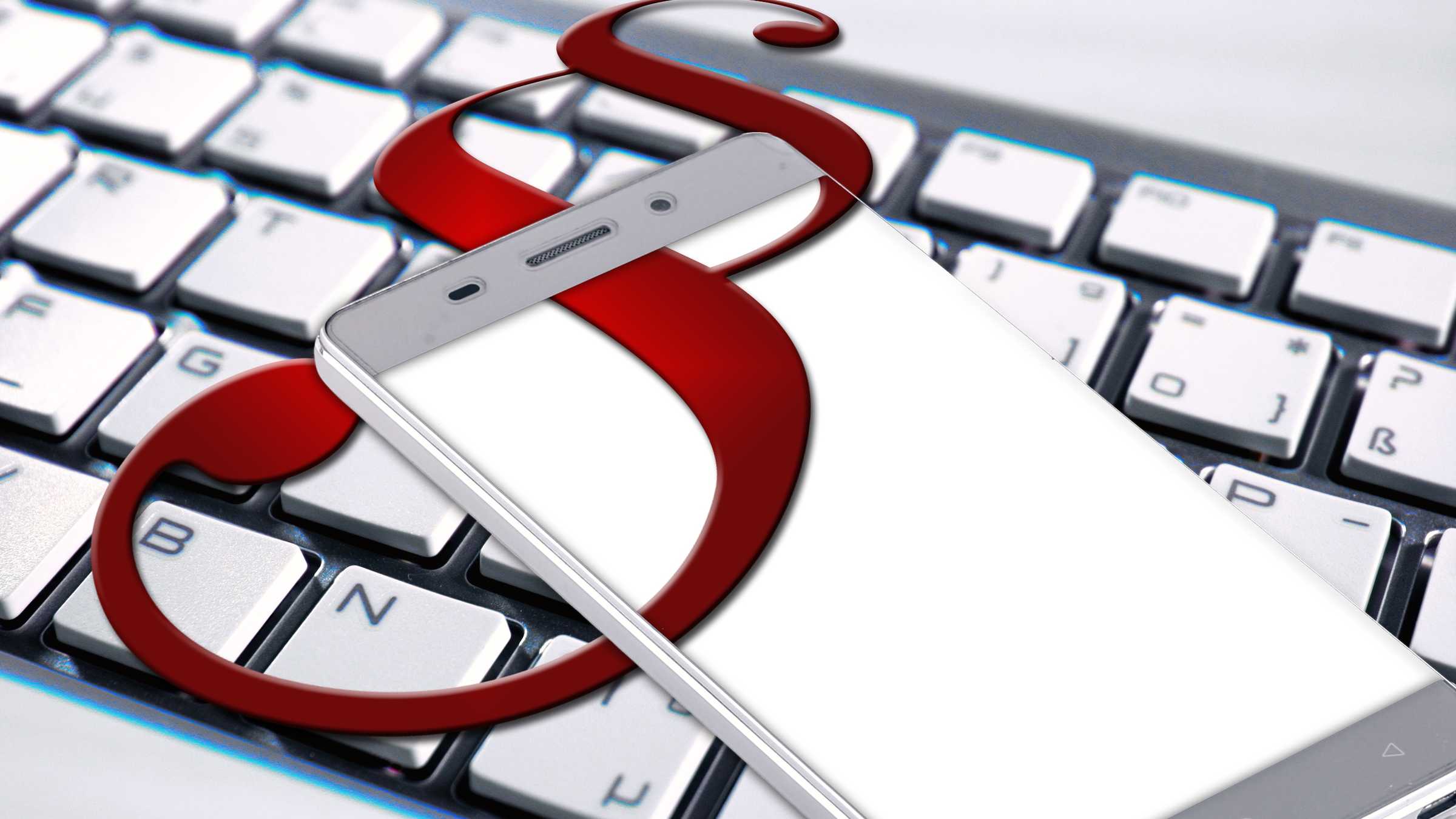 (c) Gerd Altmann Paragraphenzeichen und Computertastatur
